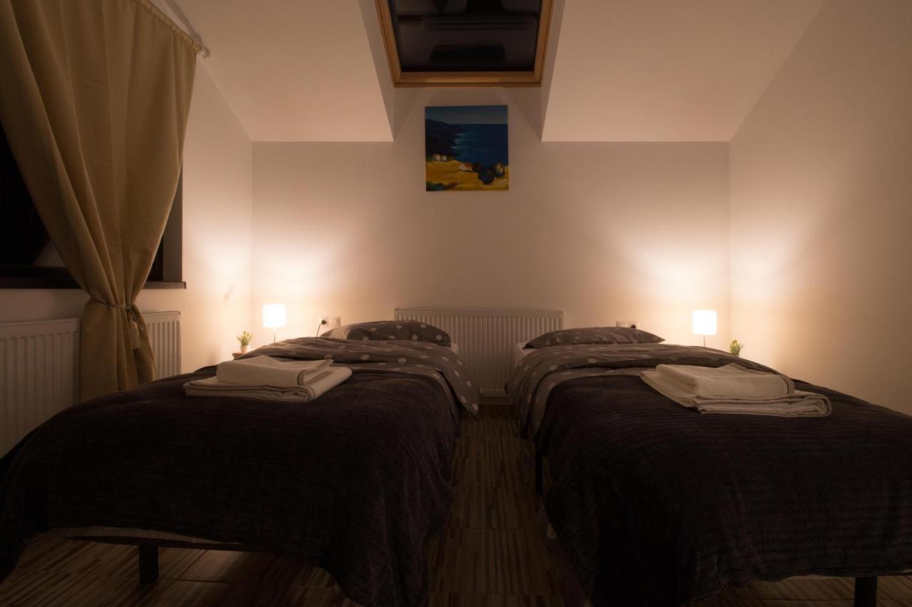 Stars & Mountain Apartment Buşteni Buitenkant foto